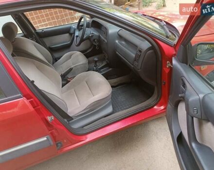 Красный Ситроен Ксантия, объемом двигателя 1.8 л и пробегом 123 тыс. км за 1600 $, фото 6 на Automoto.ua