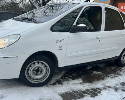 Белый Ситроен Ксара Пикассо, объемом двигателя 1.56 л и пробегом 207 тыс. км за 3950 $, фото 6 на Automoto.ua