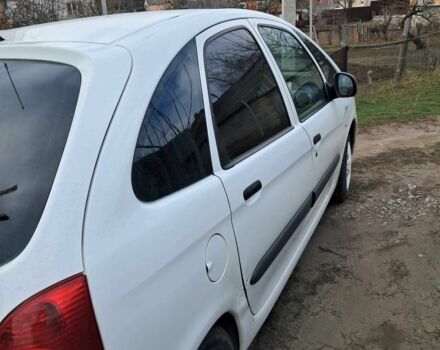 Білий Сітроен Ксара Пікассо, об'ємом двигуна 1.6 л та пробігом 260 тис. км за 4100 $, фото 5 на Automoto.ua