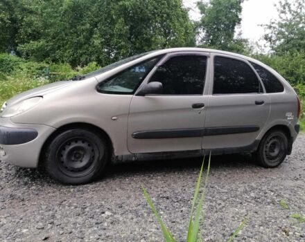 Бежевый Ситроен Ксара Пикассо, объемом двигателя 1.8 л и пробегом 317 тыс. км за 2200 $, фото 1 на Automoto.ua