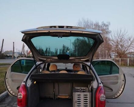 Бежевый Ситроен Ксара Пикассо, объемом двигателя 1.56 л и пробегом 250 тыс. км за 3450 $, фото 5 на Automoto.ua