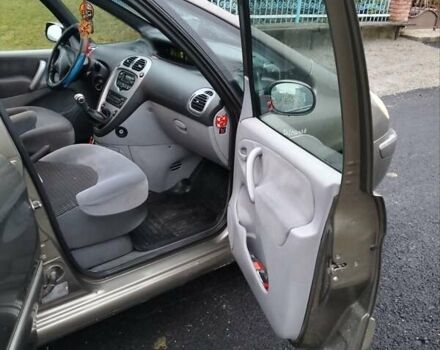 Ситроен Ксара Пикассо 2007 в Черткове на Automoto.ua Бежевый Ситроен Ксара Пикассо, объемом двигателя 1.59 л и пробегом 204 тыс. км за 3999 $, фото 16 на Automoto.ua