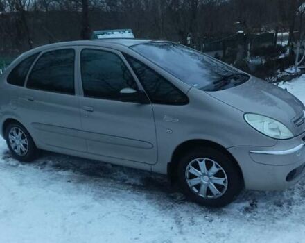 Бежевый Ситроен Ксара Пикассо, объемом двигателя 1.59 л и пробегом 259 тыс. км за 3500 $, фото 1 на Automoto.ua