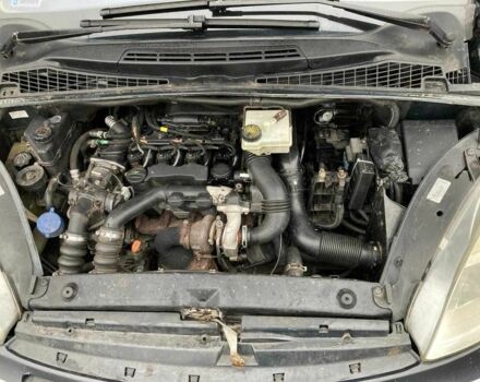 Черный Ситроен Ксара Пикассо, объемом двигателя 1.6 л и пробегом 399 тыс. км за 1500 $, фото 5 на Automoto.ua