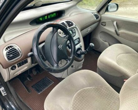 Черный Ситроен Ксара Пикассо, объемом двигателя 1.6 л и пробегом 399 тыс. км за 1500 $, фото 2 на Automoto.ua