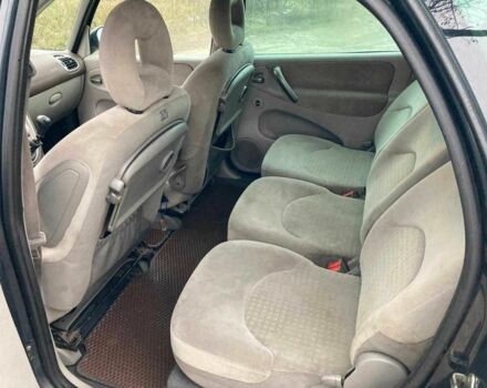 Черный Ситроен Ксара Пикассо, объемом двигателя 1.6 л и пробегом 399 тыс. км за 1500 $, фото 3 на Automoto.ua