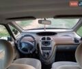Черный Ситроен Ксара Пикассо, объемом двигателя 2 л и пробегом 370 тыс. км за 2800 $, фото 2 на Automoto.ua