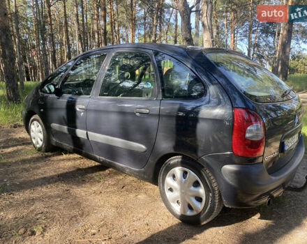 Чорний Сітроен Ксара Пікассо, об'ємом двигуна 2 л та пробігом 301 тис. км за 3400 $, фото 6 на Automoto.ua