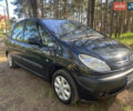Черный Ситроен Ксара Пикассо, объемом двигателя 2 л и пробегом 300 тыс. км за 3100 $, фото 1 на Automoto.ua