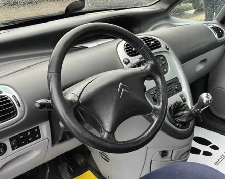 Чорний Сітроен Ксара Пікассо, об'ємом двигуна 1.6 л та пробігом 284 тис. км за 3600 $, фото 9 на Automoto.ua