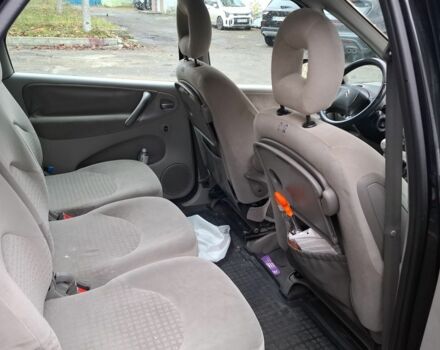 Черный Ситроен Ксара Пикассо, объемом двигателя 1.6 л и пробегом 259 тыс. км за 1600 $, фото 3 на Automoto.ua