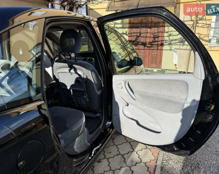 Черный Ситроен Ксара Пикассо, объемом двигателя 1.59 л и пробегом 246 тыс. км за 3900 $, фото 16 на Automoto.ua