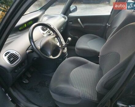 Черный Ситроен Ксара Пикассо, объемом двигателя 1.6 л и пробегом 190 тыс. км за 4000 $, фото 13 на Automoto.ua