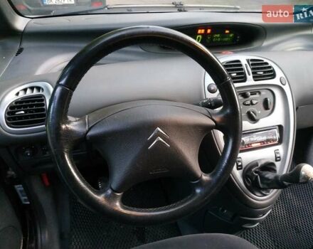 Черный Ситроен Ксара Пикассо, объемом двигателя 1.6 л и пробегом 190 тыс. км за 4000 $, фото 10 на Automoto.ua