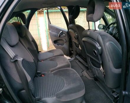 Черный Ситроен Ксара Пикассо, объемом двигателя 1.6 л и пробегом 190 тыс. км за 4000 $, фото 17 на Automoto.ua