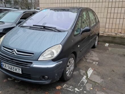 Черный Ситроен Ксара Пикассо, объемом двигателя 1.6 л и пробегом 259 тыс. км за 1600 $, фото 1 на Automoto.ua