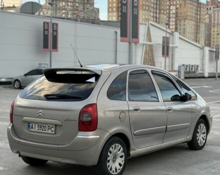 Коричневый Ситроен Ксара Пикассо, объемом двигателя 1.7 л и пробегом 400 тыс. км за 2500 $, фото 2 на Automoto.ua