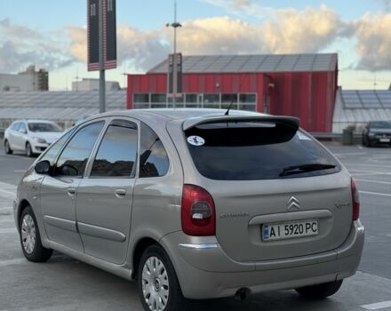 Коричневый Ситроен Ксара Пикассо, объемом двигателя 1.7 л и пробегом 400 тыс. км за 2500 $, фото 3 на Automoto.ua