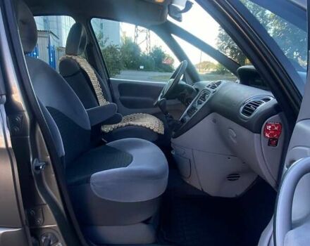 Коричневый Ситроен Ксара Пикассо, объемом двигателя 1.59 л и пробегом 323 тыс. км за 3300 $, фото 16 на Automoto.ua