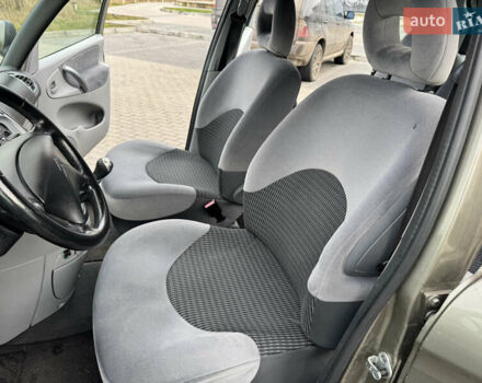 Коричневий Сітроен Ксара Пікассо, об'ємом двигуна 1.6 л та пробігом 176 тис. км за 3450 $, фото 15 на Automoto.ua