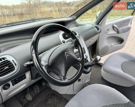 Коричневий Сітроен Ксара Пікассо, об'ємом двигуна 1.6 л та пробігом 176 тис. км за 3450 $, фото 13 на Automoto.ua