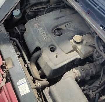 Красный Ситроен Ксара Пикассо, объемом двигателя 2 л и пробегом 450 тыс. км за 2400 $, фото 10 на Automoto.ua