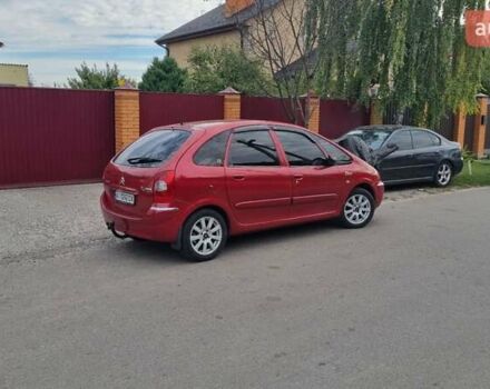 Красный Ситроен Ксара Пикассо, объемом двигателя 2 л и пробегом 320 тыс. км за 5200 $, фото 58 на Automoto.ua