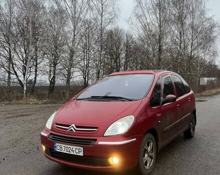 Червоний Сітроен Ксара Пікассо, об'ємом двигуна 1.6 л та пробігом 270 тис. км за 3900 $, фото 1 на Automoto.ua