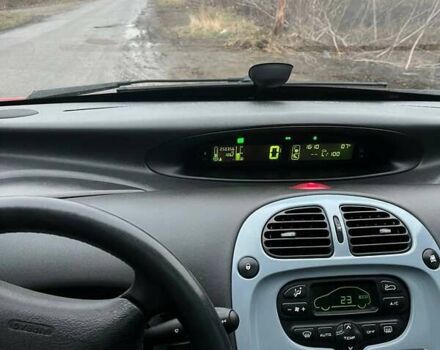 Червоний Сітроен Ксара Пікассо, об'ємом двигуна 1.6 л та пробігом 270 тис. км за 3900 $, фото 6 на Automoto.ua