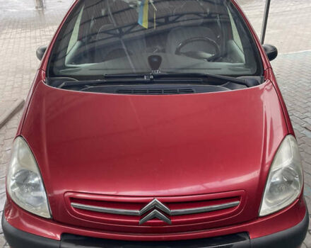 Ситроен Ксара Пикассо 2010 в Владимир-Волынский на Automoto.ua Красный Ситроен Ксара Пикассо, объемом двигателя 1.56 л и пробегом 243 тыс. км за 3800 $, фото 1 на Automoto.ua
