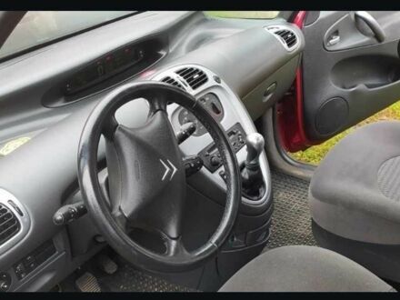 Ситроен Ксара Пикассо 2008 в Козельце на Automoto.ua Красный Ситроен Ксара Пикассо, объемом двигателя 1.6 л и пробегом 261 тыс. км за 3500 $, фото 1 на Automoto.ua