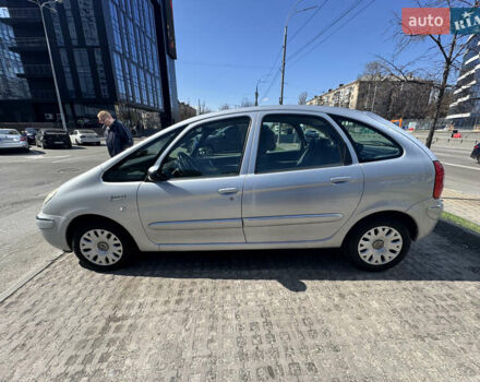 Ситроен Ксара Пикассо, объемом двигателя 1.6 л и пробегом 212 тыс. км за 4200 $, фото 6 на Automoto.ua