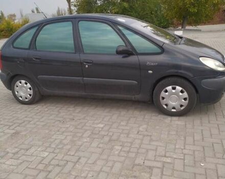 Серый Ситроен Ксара Пикассо, объемом двигателя 1.75 л и пробегом 240 тыс. км за 2999 $, фото 3 на Automoto.ua