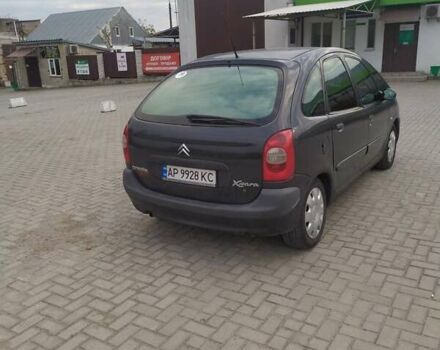 Серый Ситроен Ксара Пикассо, объемом двигателя 1.75 л и пробегом 240 тыс. км за 2999 $, фото 4 на Automoto.ua