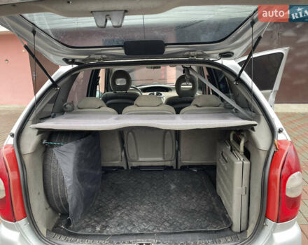 Серый Ситроен Ксара Пикассо, объемом двигателя 1.75 л и пробегом 295 тыс. км за 1950 $, фото 6 на Automoto.ua