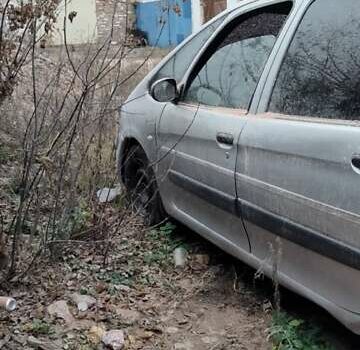 Серый Ситроен Ксара Пикассо, объемом двигателя 1.8 л и пробегом 260 тыс. км за 800 $, фото 5 на Automoto.ua