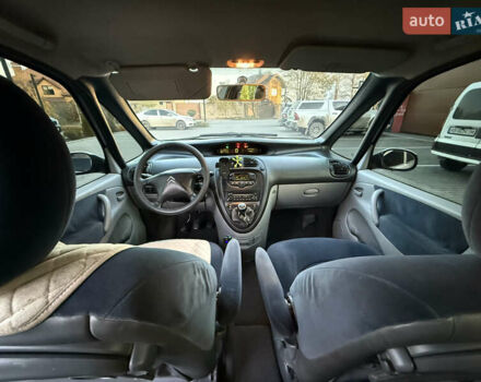 Серый Ситроен Ксара Пикассо, объемом двигателя 2 л и пробегом 318 тыс. км за 2500 $, фото 17 на Automoto.ua