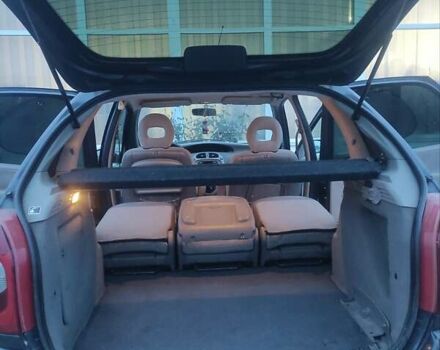 Сірий Сітроен Ксара Пікассо, об'ємом двигуна 1.76 л та пробігом 729 тис. км за 3300 $, фото 12 на Automoto.ua