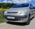 Сірий Сітроен Ксара Пікассо, об'ємом двигуна 1.59 л та пробігом 248 тис. км за 1999 $, фото 1 на Automoto.ua