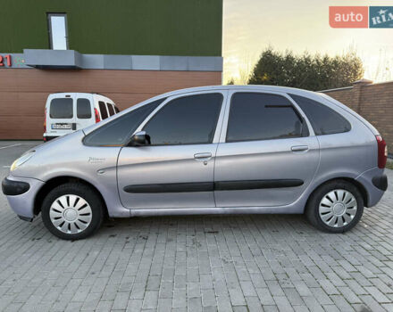 Серый Ситроен Ксара Пикассо, объемом двигателя 2 л и пробегом 318 тыс. км за 2500 $, фото 2 на Automoto.ua
