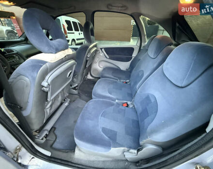 Серый Ситроен Ксара Пикассо, объемом двигателя 2 л и пробегом 318 тыс. км за 2500 $, фото 16 на Automoto.ua