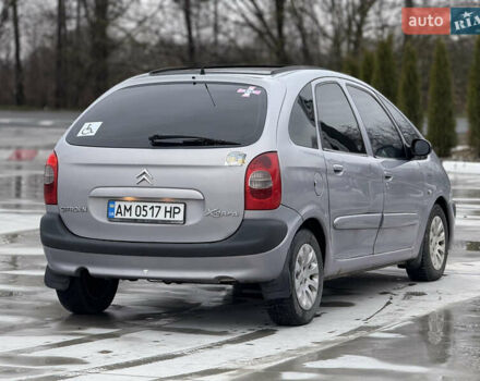 Серый Ситроен Ксара Пикассо, объемом двигателя 2 л и пробегом 265 тыс. км за 2599 $, фото 3 на Automoto.ua