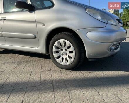 Серый Ситроен Ксара Пикассо, объемом двигателя 2 л и пробегом 203 тыс. км за 4800 $, фото 17 на Automoto.ua