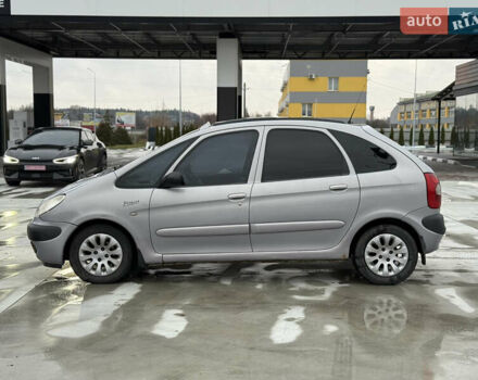 Серый Ситроен Ксара Пикассо, объемом двигателя 2 л и пробегом 265 тыс. км за 2599 $, фото 6 на Automoto.ua
