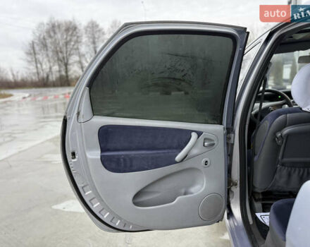 Серый Ситроен Ксара Пикассо, объемом двигателя 2 л и пробегом 265 тыс. км за 2599 $, фото 23 на Automoto.ua