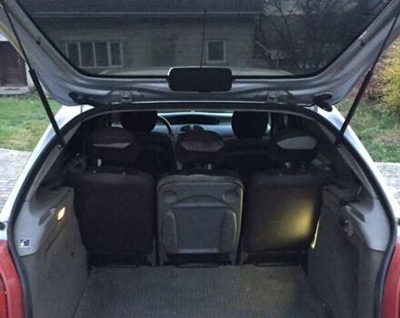 Серый Ситроен Ксара Пикассо, объемом двигателя 1.6 л и пробегом 241 тыс. км за 3200 $, фото 7 на Automoto.ua