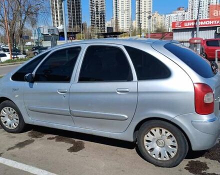 Серый Ситроен Ксара Пикассо, объемом двигателя 1.7 л и пробегом 375 тыс. км за 2700 $, фото 3 на Automoto.ua