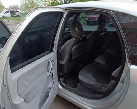 Серый Ситроен Ксара Пикассо, объемом двигателя 1.7 л и пробегом 375 тыс. км за 2700 $, фото 9 на Automoto.ua