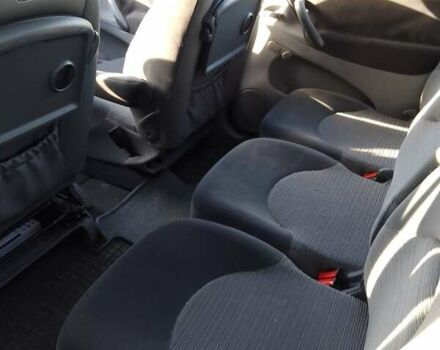 Серый Ситроен Ксара Пикассо, объемом двигателя 2 л и пробегом 270 тыс. км за 4500 $, фото 5 на Automoto.ua