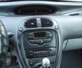 Сірий Сітроен Ксара Пікассо, об'ємом двигуна 1.7 л та пробігом 180 тис. км за 2850 $, фото 13 на Automoto.ua